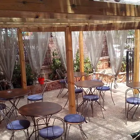 Elegance Playa Arenal Iii אכסניה *