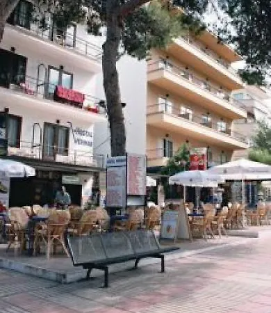 Hostel Elegance Playa Arenal Iii *