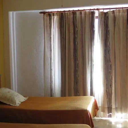 Hostel Elegance Playa Arenal Iii