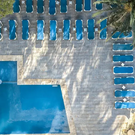Elegance Playa Arenal Iii Hostel *
